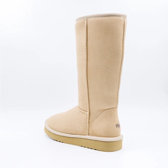 NWOT PawJ vegan tall boot in Aspen snow - Picture 2 of 9